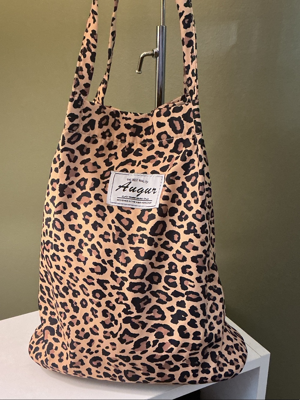 Augur Leopard Print Tote Bag in Tan and Black Double Handle Carry CLEAN!